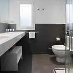 شقة فريندلي رينتالز غران فيا *