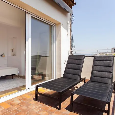 Friendly Rentals Gran Via Apartment Barcelona