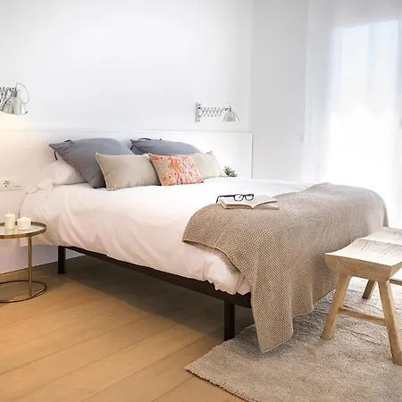 Friendly Rentals Gran Via *