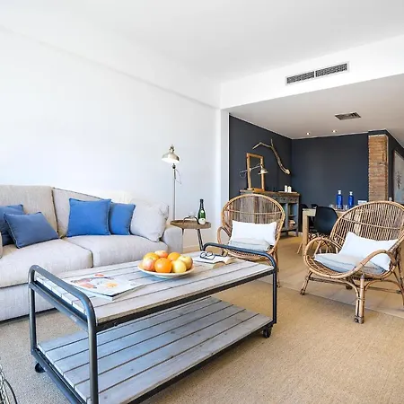 Friendly Rentals Gran Via Apartment Barcelona