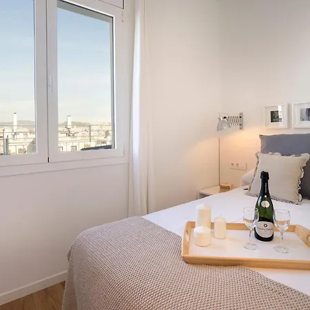 Friendly Rentals Gran Via Apartment Barcelona