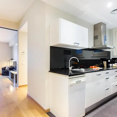 Friendly Rentals Gran Via * Barcelona