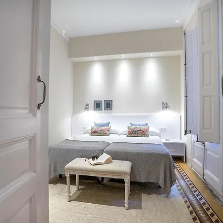 Friendly Rentals Gran Via Barcelona