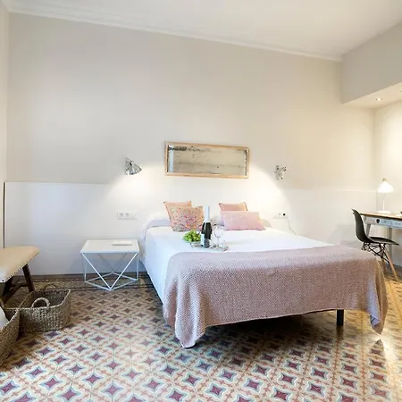 Friendly Rentals Gran Via Apartment *