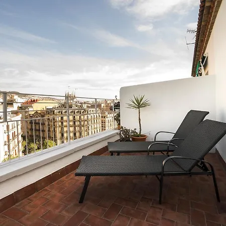 Friendly Rentals Gran Via Apartment