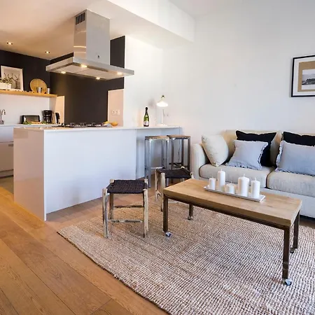Friendly Rentals Gran Via Apartment *
